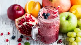 Полезен ли сок, какой выбрать и сколько можно выпить, рассказывает диетолог