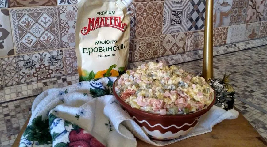 Салат Оливье с майонезом Махеевъ