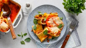 Рецепты с молочной продукцией, макаронами и соусом томатным