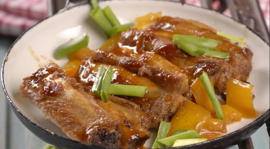 Свиные ребрышки в китайском стиле