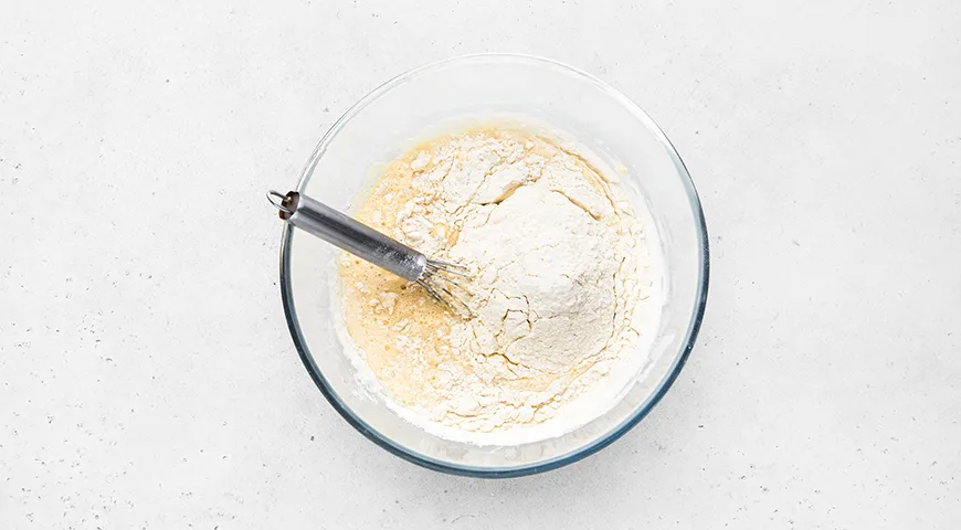 Блинчики с яйцом и сыром