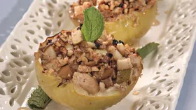 Рецепты с сырами, грецким орехом и яблоком