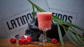 4 модных коктейля для пляжных вечеринок