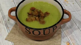 Суп-пюре из брокколи и кабачков