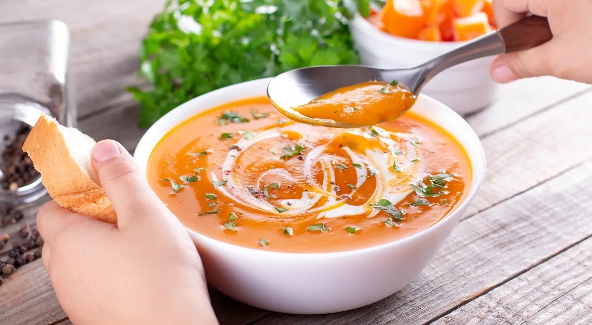 Врач Кузнецов объяснил, нужно ли есть суп каждый день, чтобы не было гастрита