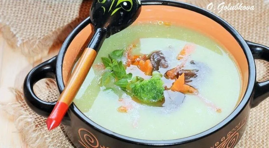 Овощной суп-пюре с грибной начинкой 