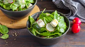 Салат со шпинатом