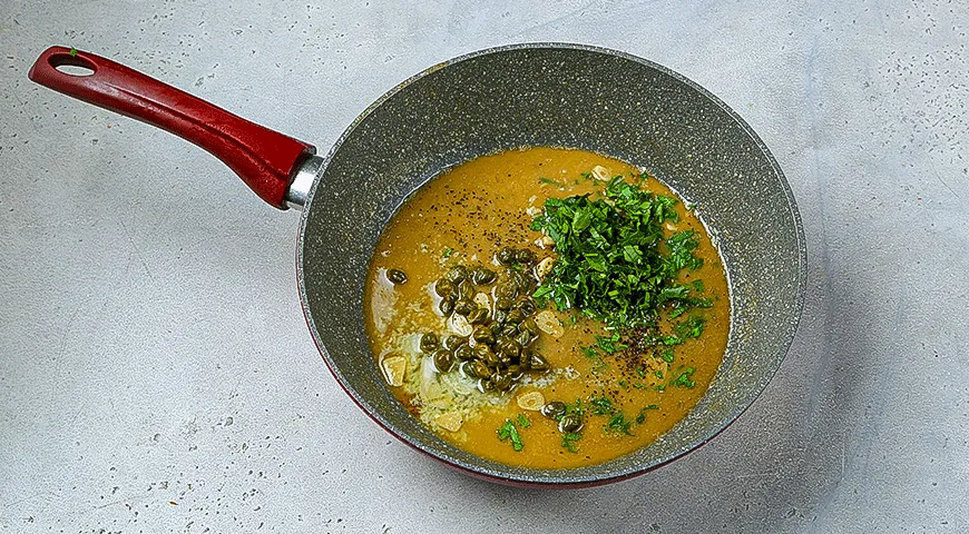 Свиные отбивные с каперсами