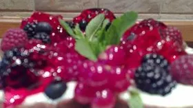 Корзиночки со свежими ягодами
