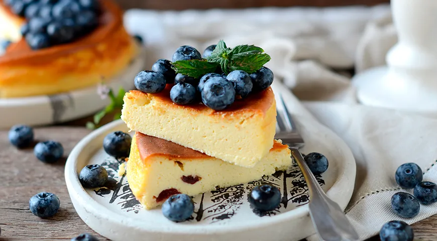 Творог 1,8% нередко берут за основу для запеканок