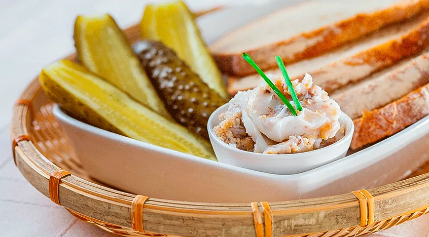 Из чего делают сало