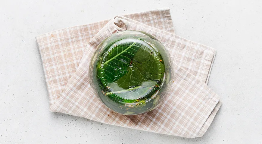 Ассорти из помидоров и огурцов на зиму