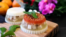 Полосатое заливное из курицы