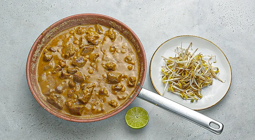 Свинина в имбирно-арахисовом соусе