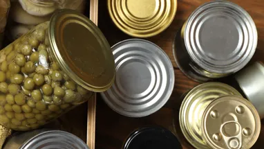 Какие вмятины на консервных банках опасны — стало понятно, когда продукт проще выбросить