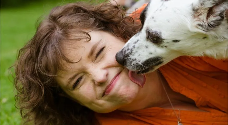 Главный секрет: правда ли, что можно лечиться слюной