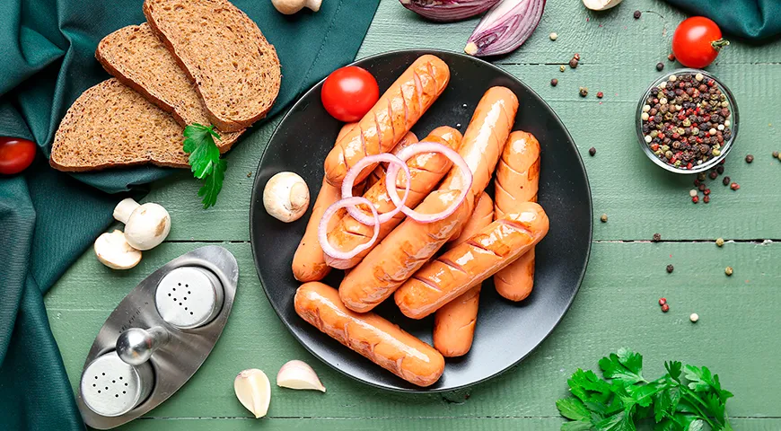 Сосиски — один из самых сытных и простых в приготовлении продуктов