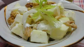 Рецепты с кисломолочными продуктами, орехами и сельдереем
