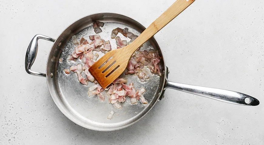 Капуста, тушённая с мясом по-домашнему