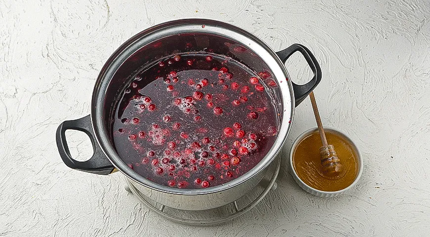 Ягодный морс с медом