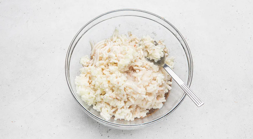 Рыбные котлеты с салом и манкой по-домашнему