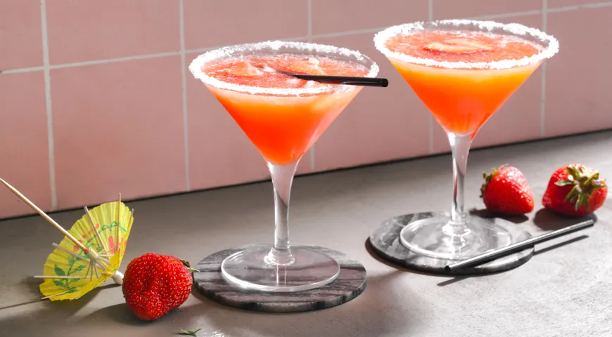 Рецепт коктейля «Клубничная маргарита»