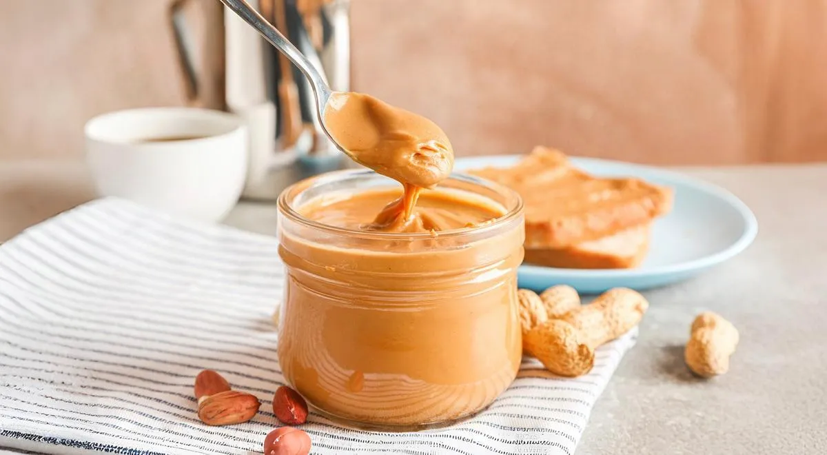 Арахисовая паста: из чего делают, что добавляют и как приготовить дома