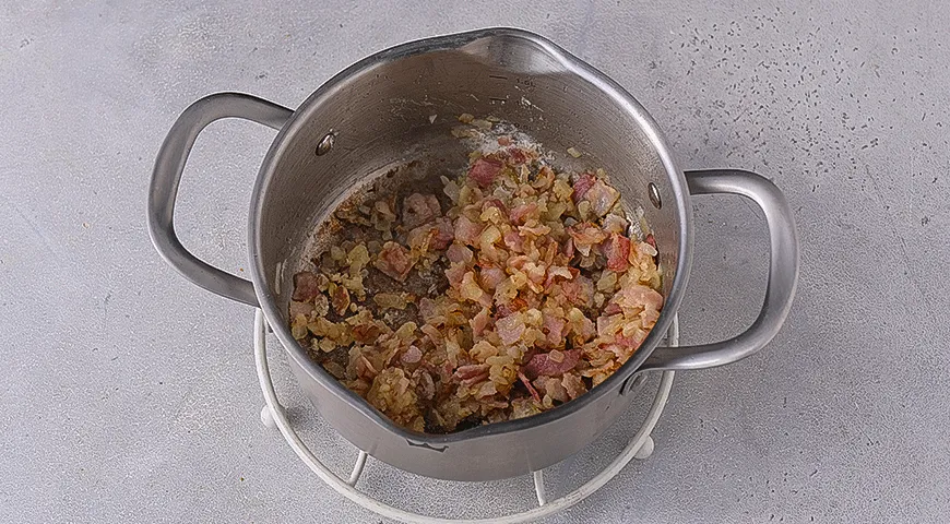 Чаудер с консервированной горбушей