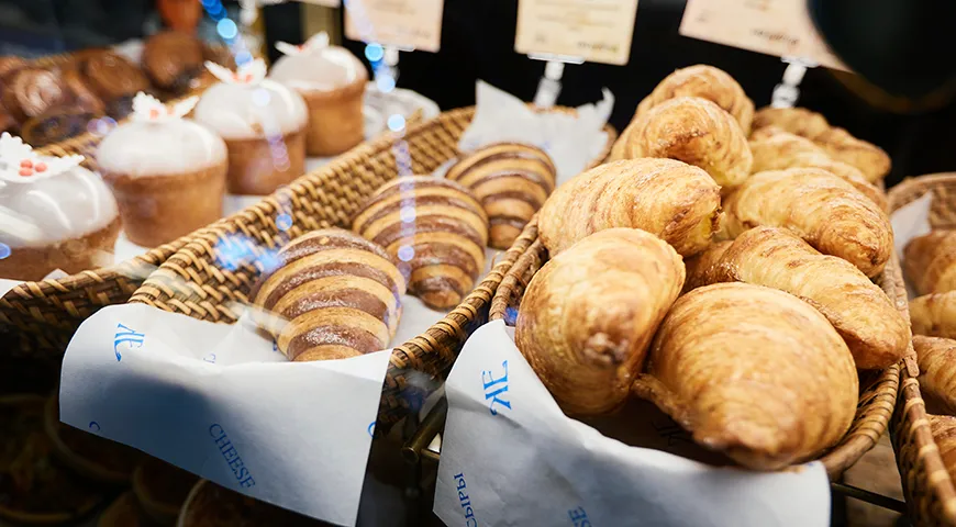 Гастроном купцов Елисеевых