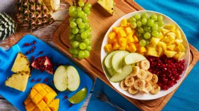 Как составить фруктовую тарелку на праздничный стол, красиво и без лишних трат