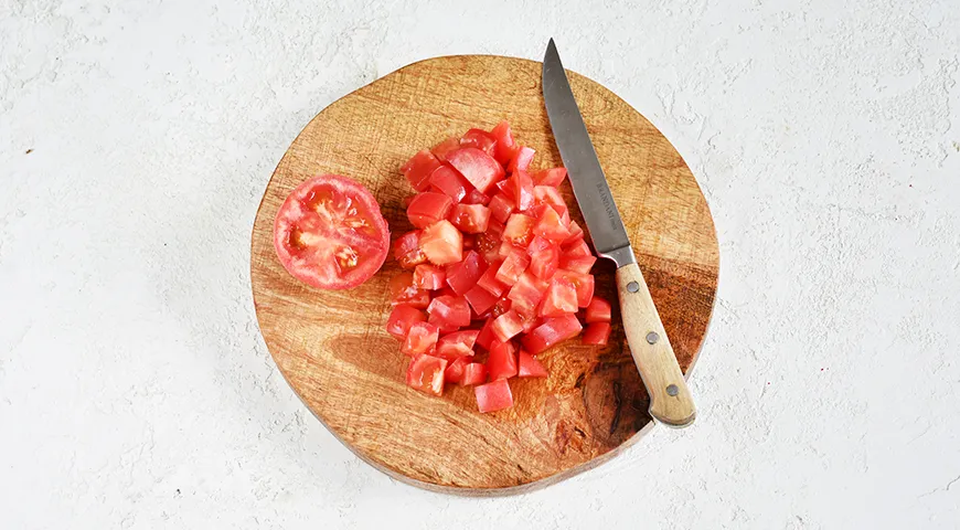 Выбирайте пмясистые помидоры, с небольшим количеством сока