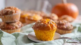 Тыквенные маффины с орехами