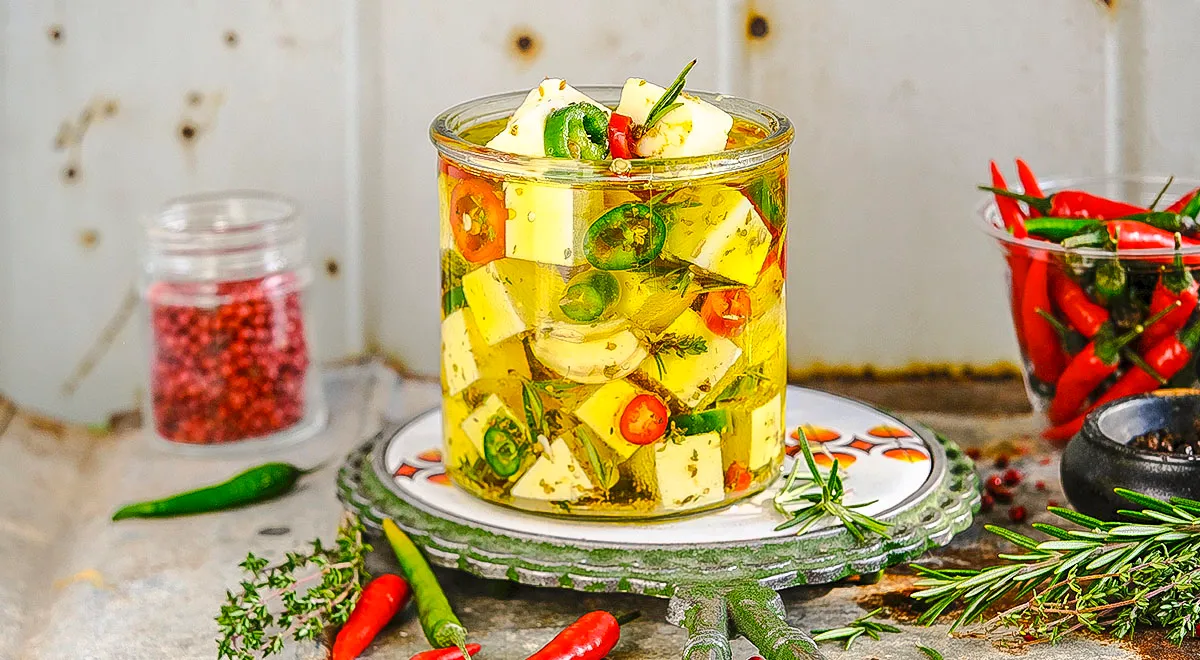 Маринованный сулугуни