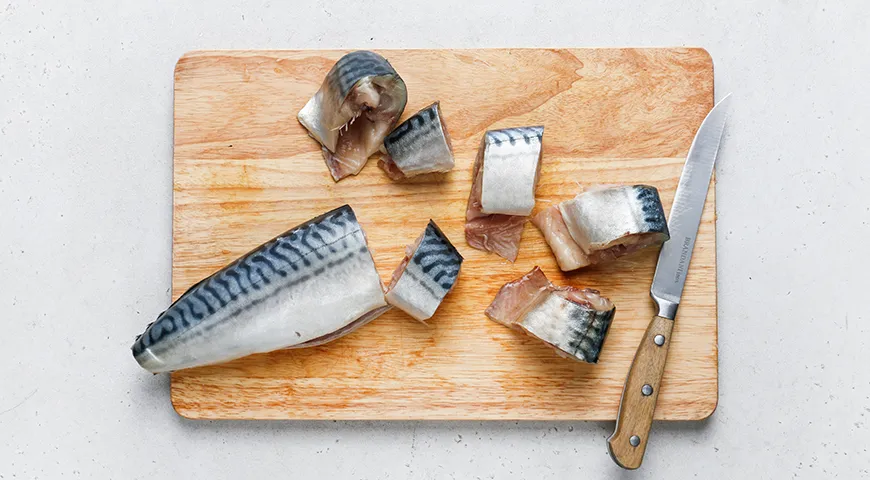 Скумбрия на пару в мультиварке