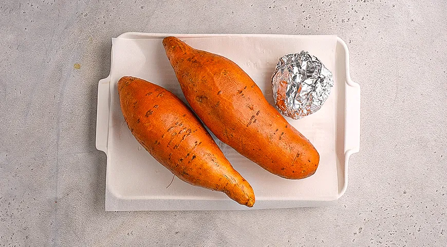 Пюре из батата и картофеля с печеным чесноком