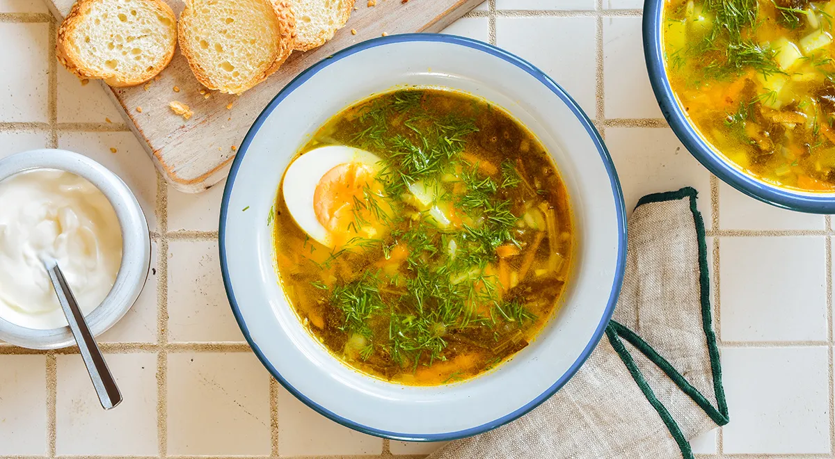 Суп из щавеля и черемши с рисом