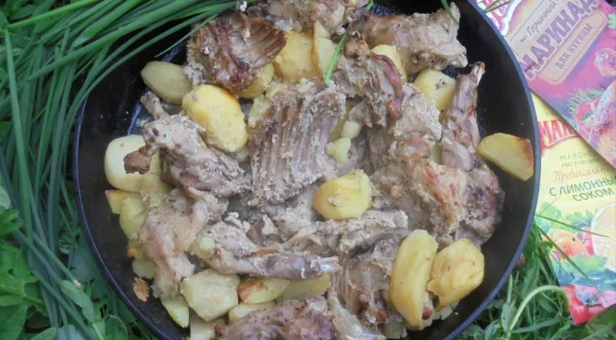 Рецепт запеченного кролика с картофелем