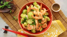 Салат из битых огурцов, рецепт с рисовым уксусом