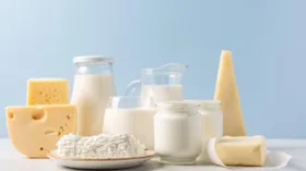 Польза и вред «молочки»: что случится, если пить молоко и есть творог каждый день