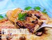 Запеканка из картофеля с грибами и сыром с голубой плесенью