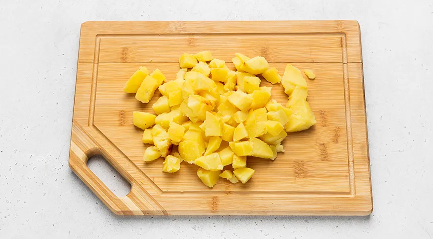 Салат Минский с грибами, квашеной капустой и картофелем