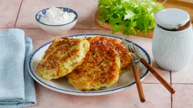 Ландорики (картофельные оладьи с мясом)