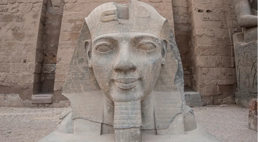 Статуя Рамзеса II, во времена которого и служил сановник Птахмес, Египет