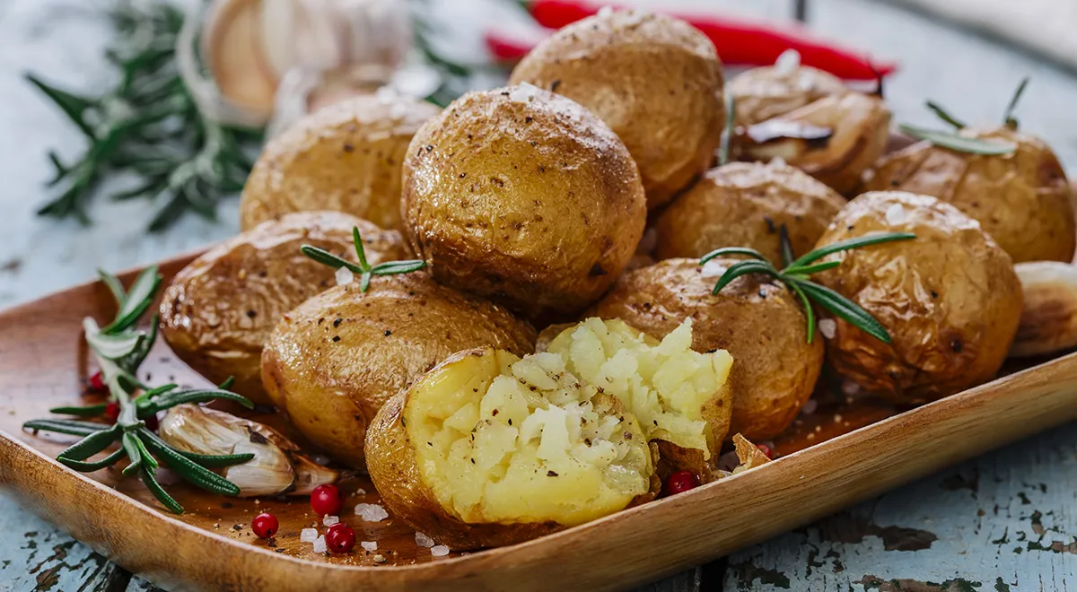 Картошка в рукаве: рецепты приготовления от Шефмаркет