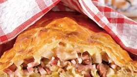 Рецепты с мясом, ягодами и яблоком
