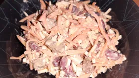 Салат с куриной печенью