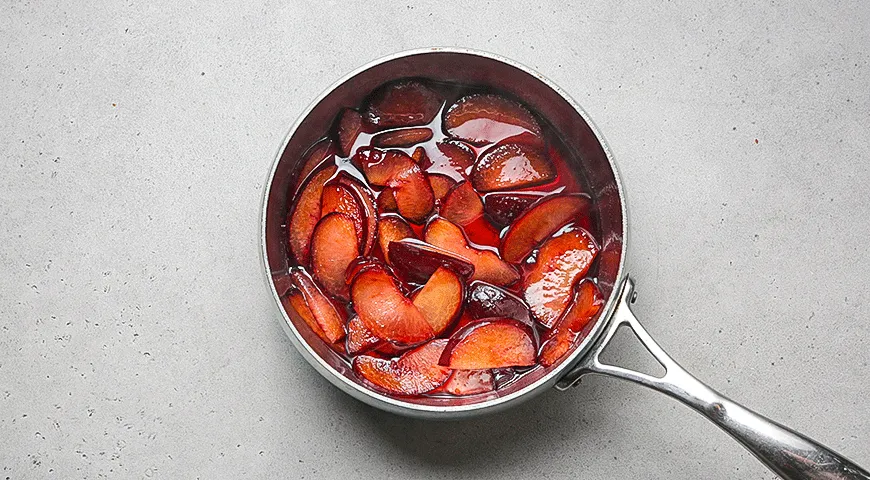 Пшенная каша с медовыми сливами