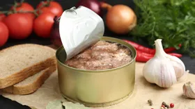 История тушенки: кто придумал мясо в банке, как ее делали в СССР и что продают сегодня