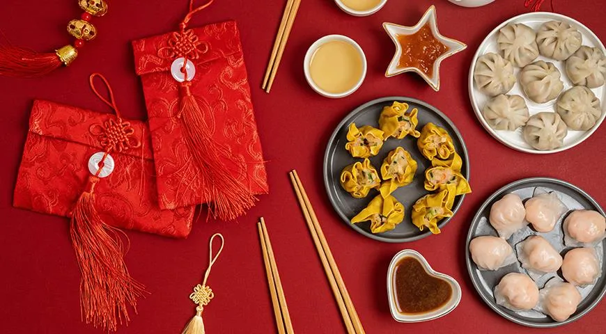 В европейский Новый год китайцы готовят свои национальные блюда