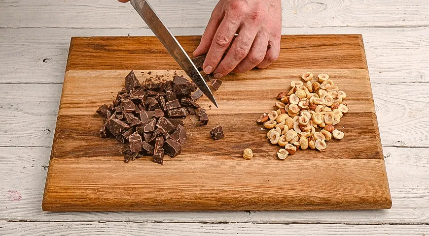 Варенье из груш с шоколадом и фундуком